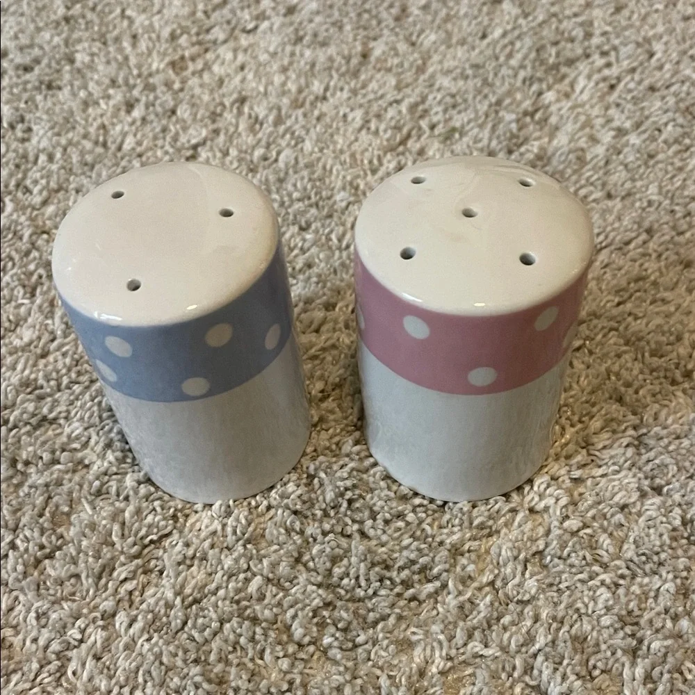 Savinio Polka Dot Ceramic Napkin Rings + S&P set